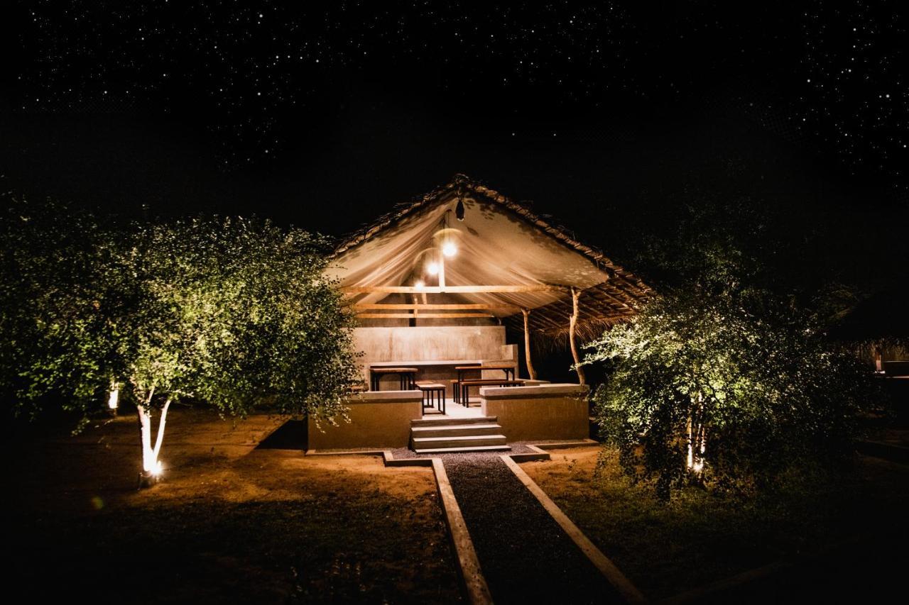 Hotel Yala Wild Hut - Yala Tissamaharama Esterno foto