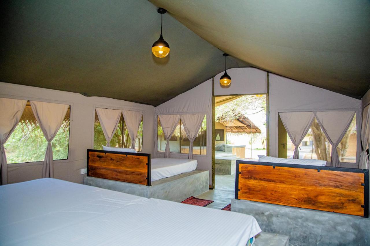 Hotel Yala Wild Hut - Yala Tissamaharama Esterno foto