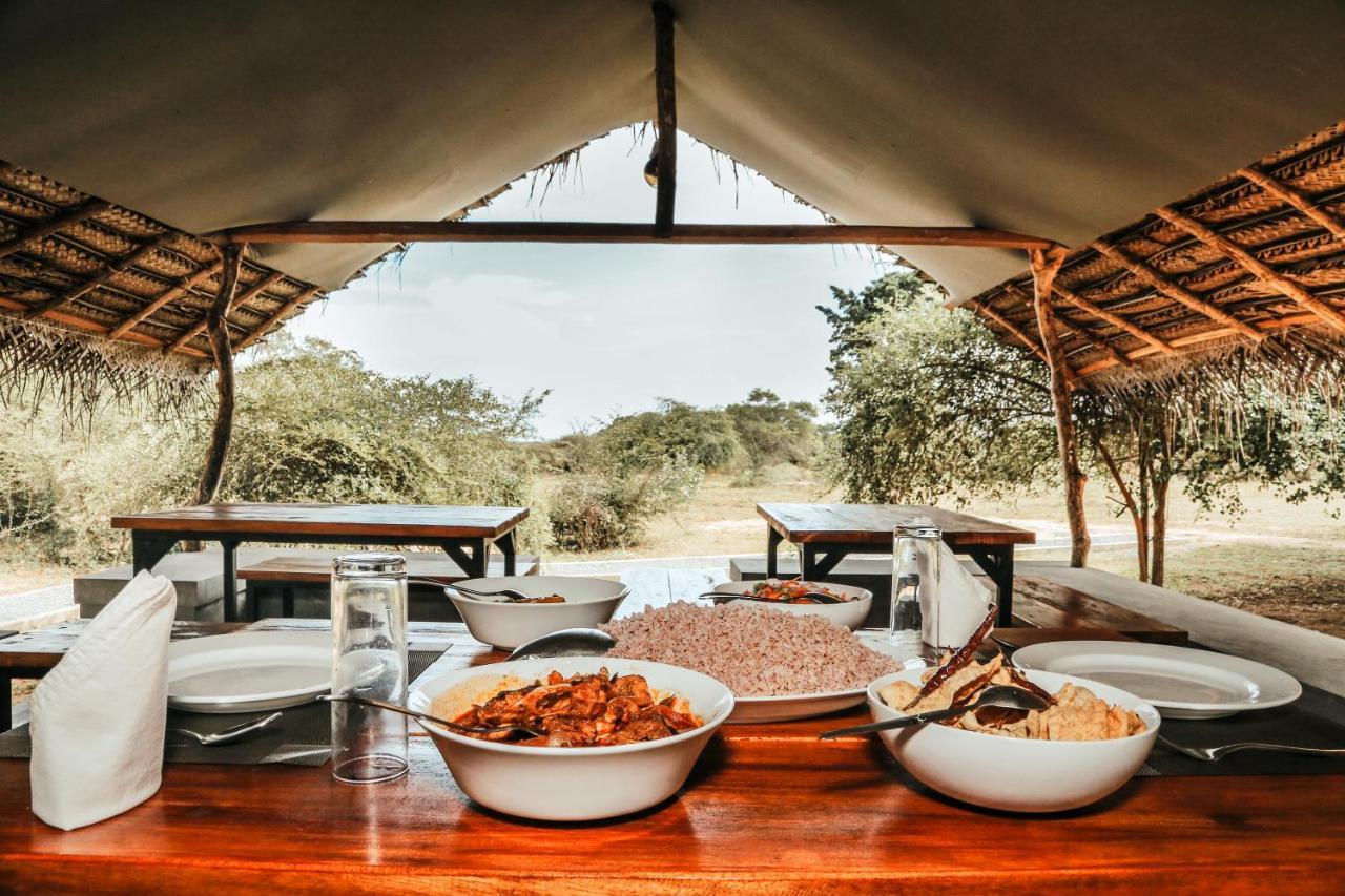 Hotel Yala Wild Hut - Yala Tissamaharama Esterno foto